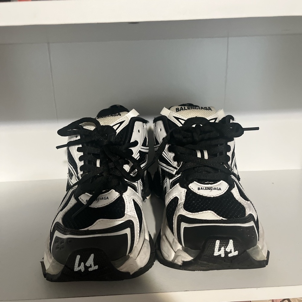 Balenciaga runners